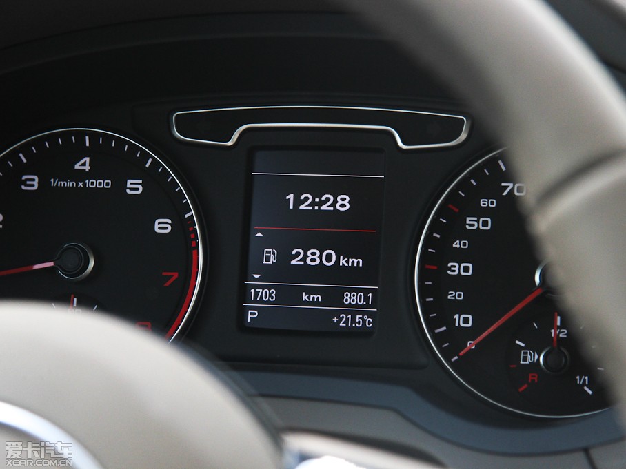 2013WQ3 40 TFSI quattro A