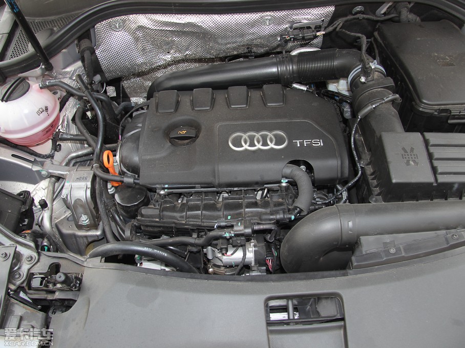 2013WQ3 40 TFSI quattro A