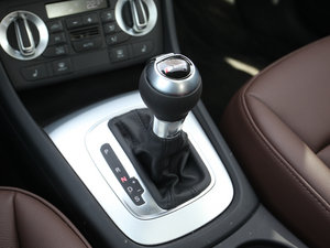 201335 TFSI quattro m п؅^