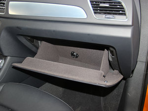 2013款35 TFSI 舒适型 手套箱
