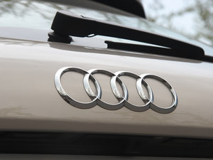 201340 TFSI quattro A ^