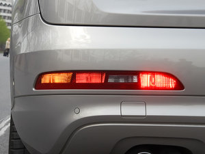 201340 TFSI quattro A ^