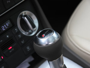 201340 TFSI quattro A п؅^(q)