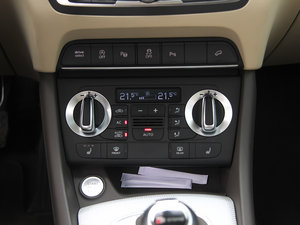 2013款40 TFSI quattro 豪华型 空调调节