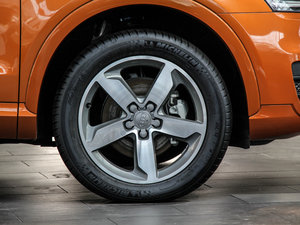 201335 TFSI quattro m (x)(ji)^