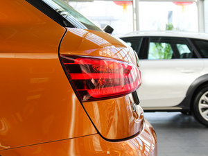 201335 TFSI quattro m (x)(ji)^