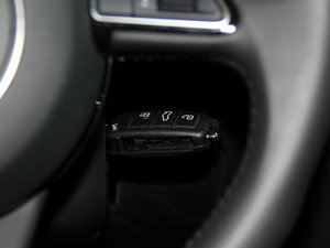 201335 TFSI quattro m п؅^