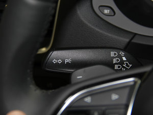 201335 TFSI quattro m п؅^