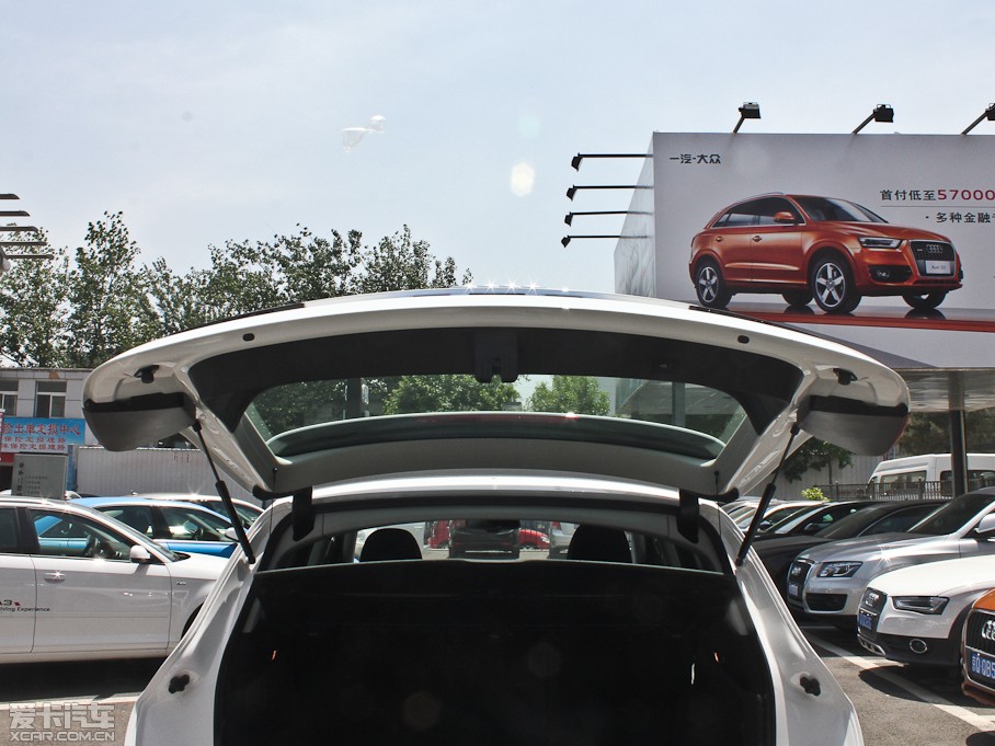 2013?yun)WQ5 40 TFSI m