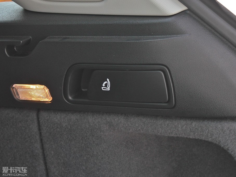 2013?yun)WQ5 40 TFSI m