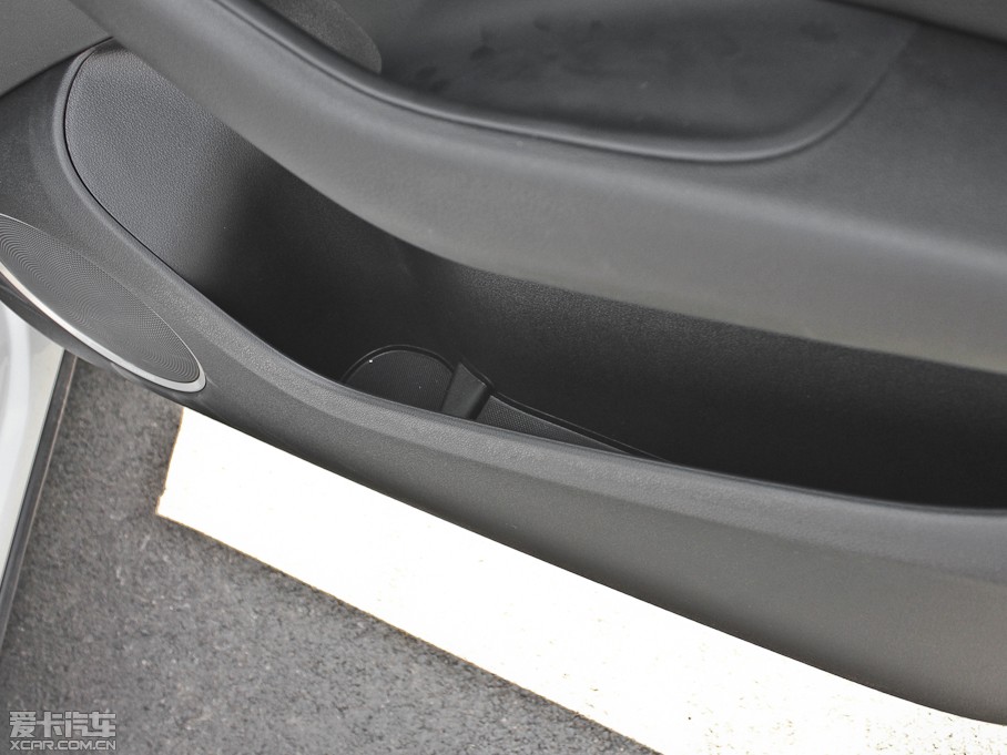 2013?yun)WQ5 40 TFSI m