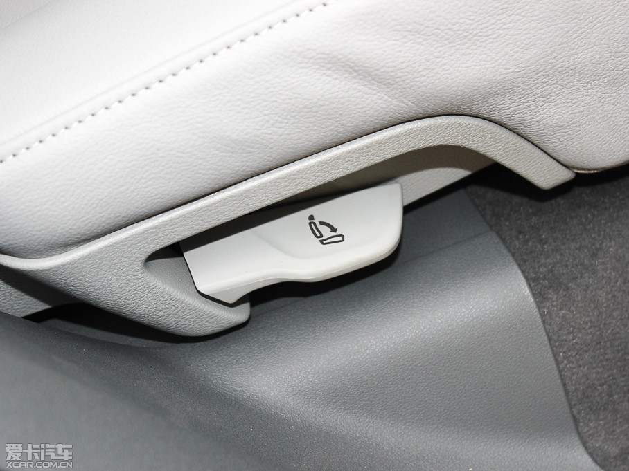 2013?yun)WQ5 40 TFSI g(sh)