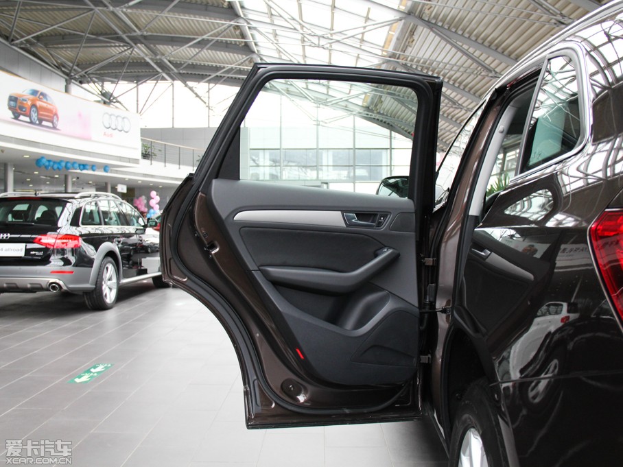 2013WQ5 40 TFSI M(jn)ȡ