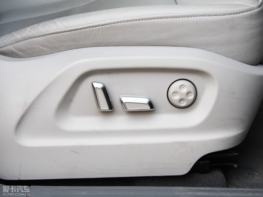 2013?yun)WQ5 40 TFSI m