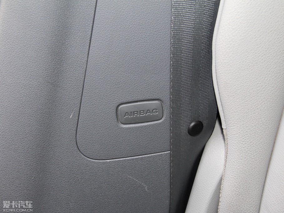 2013?yun)WQ5 40 TFSI m