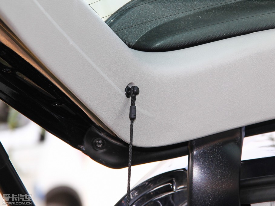 2013?yun)WQ5 40 TFSI m