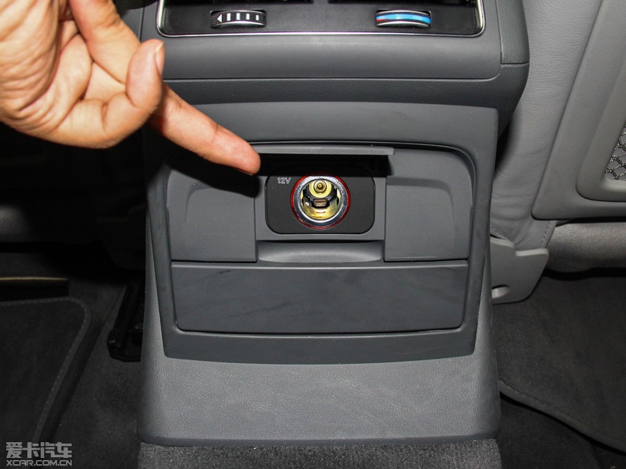 2013?yun)WQ5 40 TFSI m