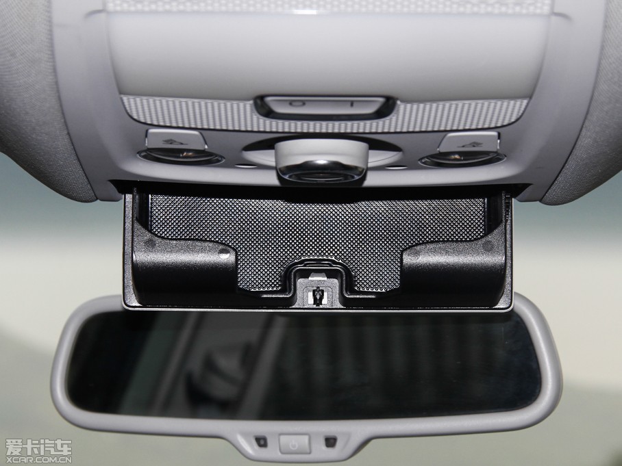 2013?yun)WQ5 40 TFSI m