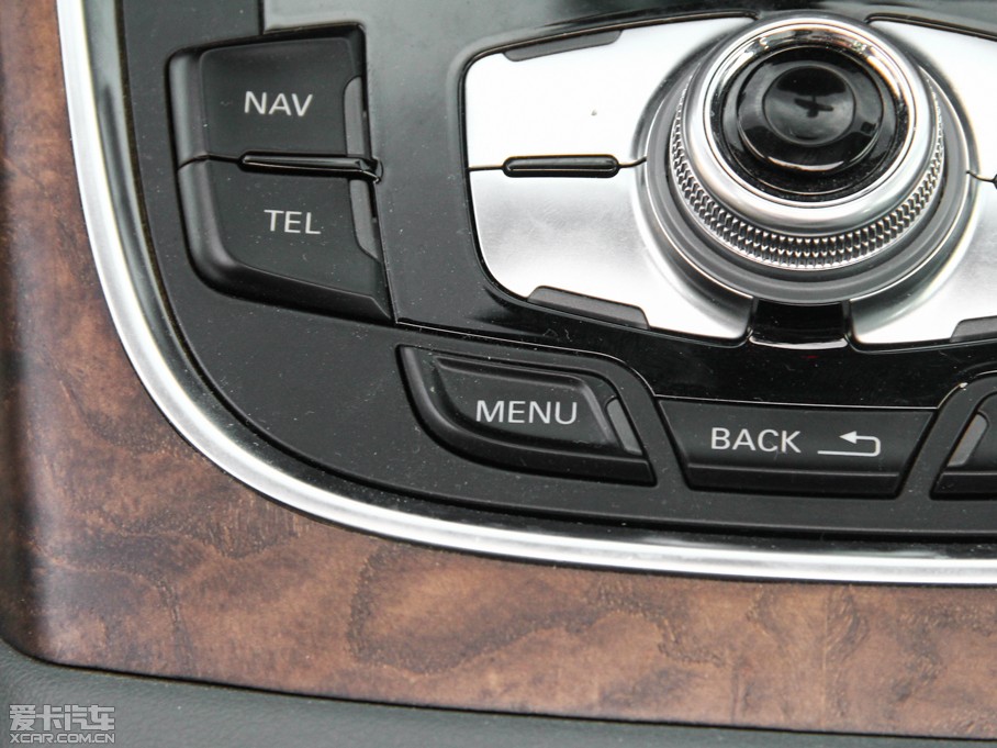 2013?yun)WQ5 40 TFSI m