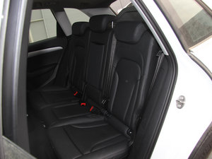 2013款40 TFSI 技术型 后排座椅