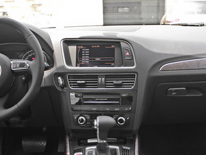 2013款40 TFSI 舒适型 中控台
