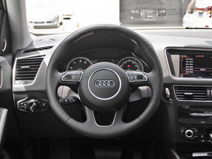 2013款40 TFSI 舒适型 方向盘