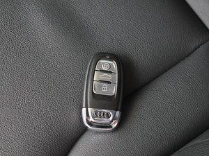 2013款40 TFSI 舒适型 车钥匙