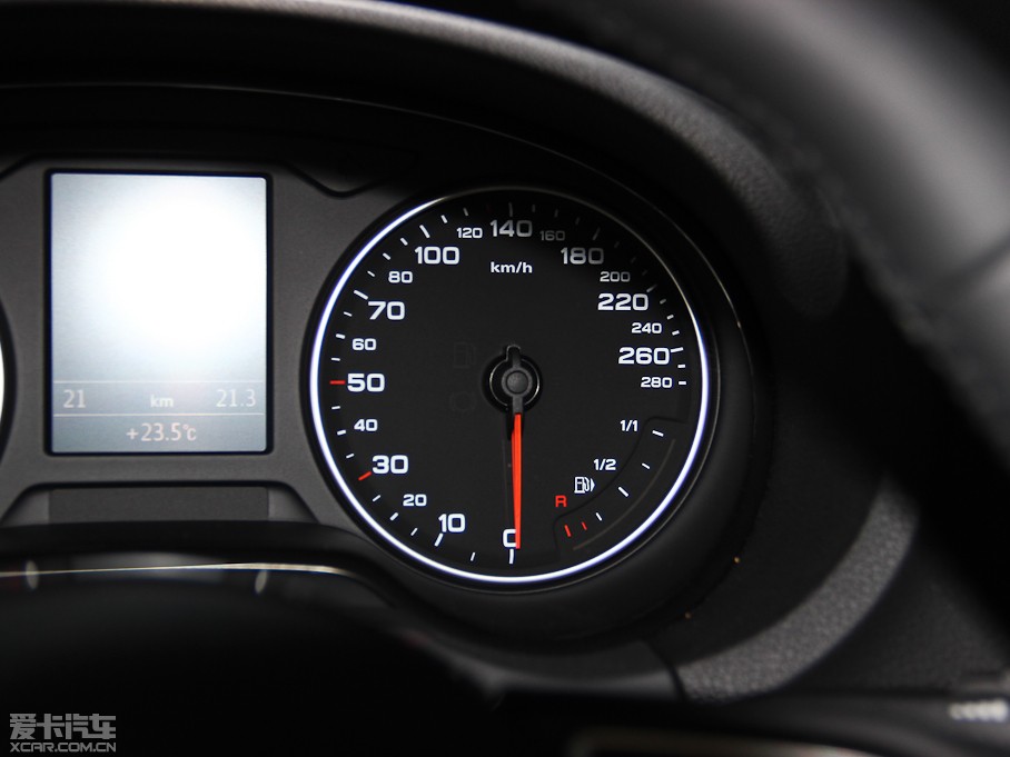 2014?yun)WA3 35 TFSI m