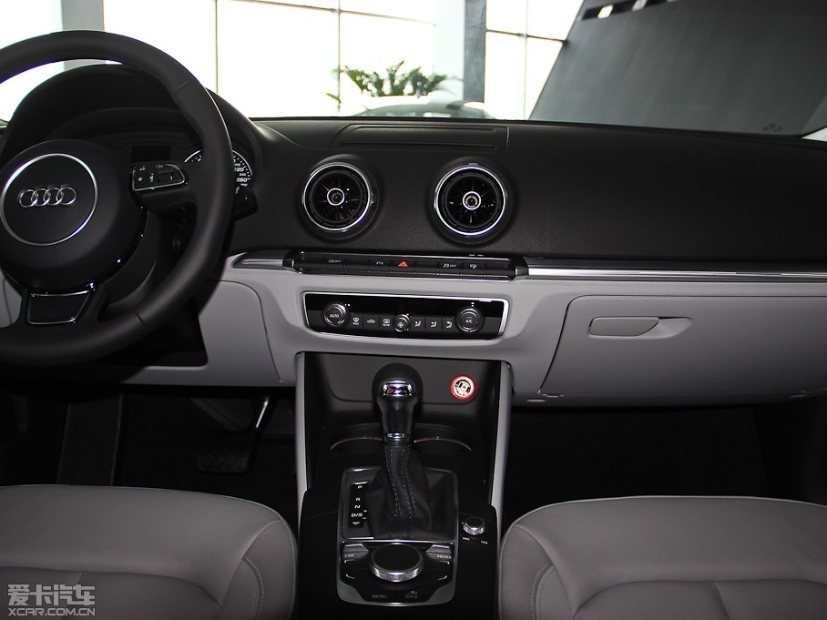 2014?yun)WA3 35 TFSI m