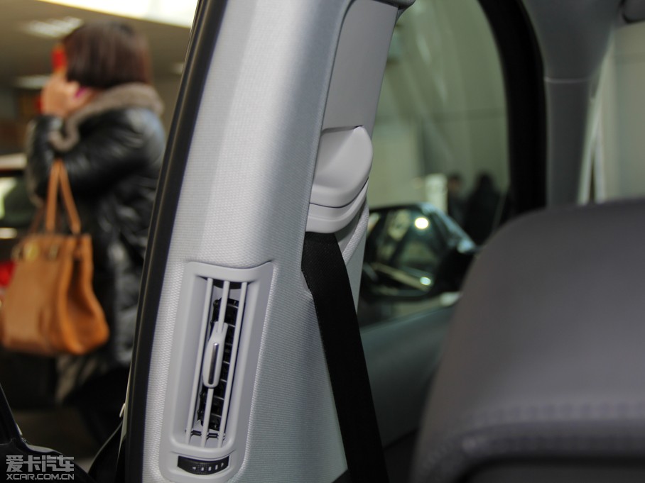 2012?yun)WA6L 35 FSI Ԅ(dng)(q)A