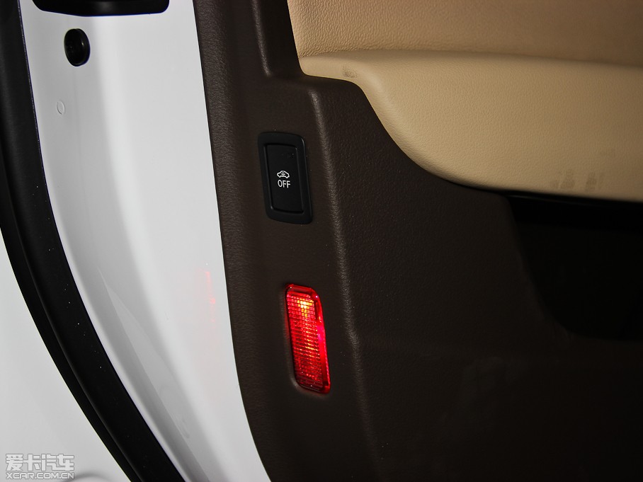 2014?yun)WA6L 30 FSI CVTm