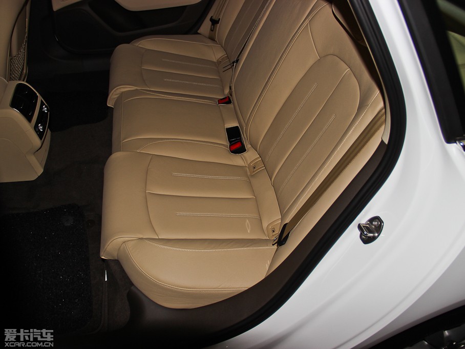 2014?yun)WA6L 30 FSI CVTm