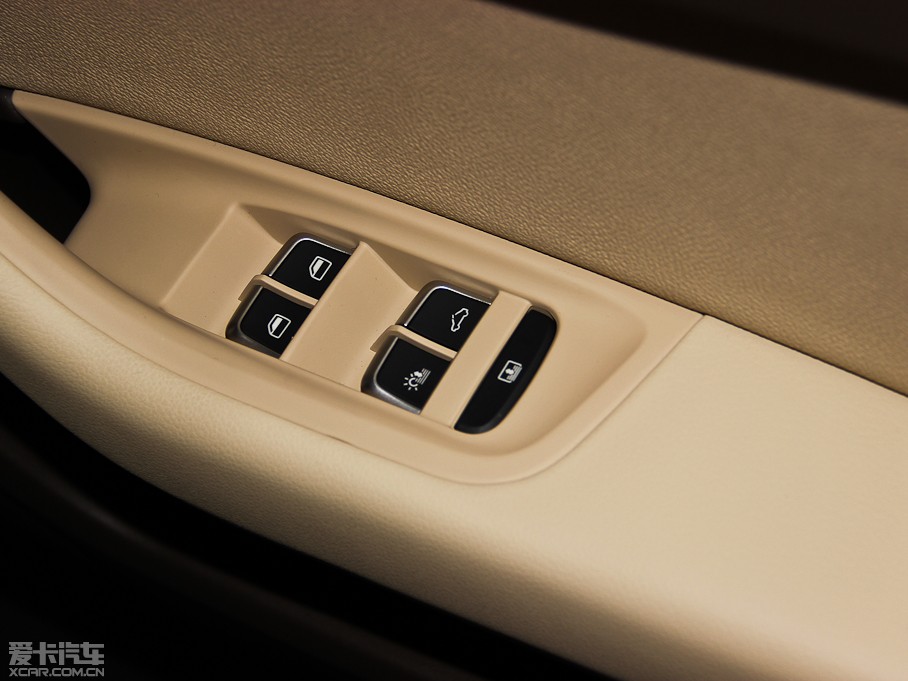 2014WA6L 30 FSI CVTm