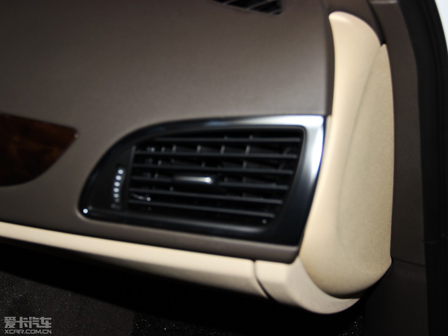 2014?yun)WA6L 30 FSI CVTm