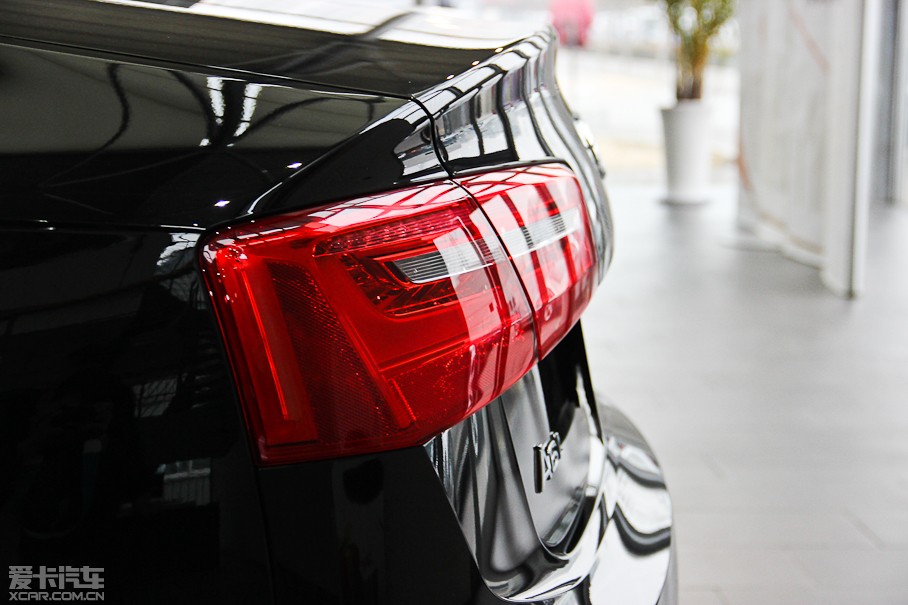 2014WA6L 35 FSI CVTm