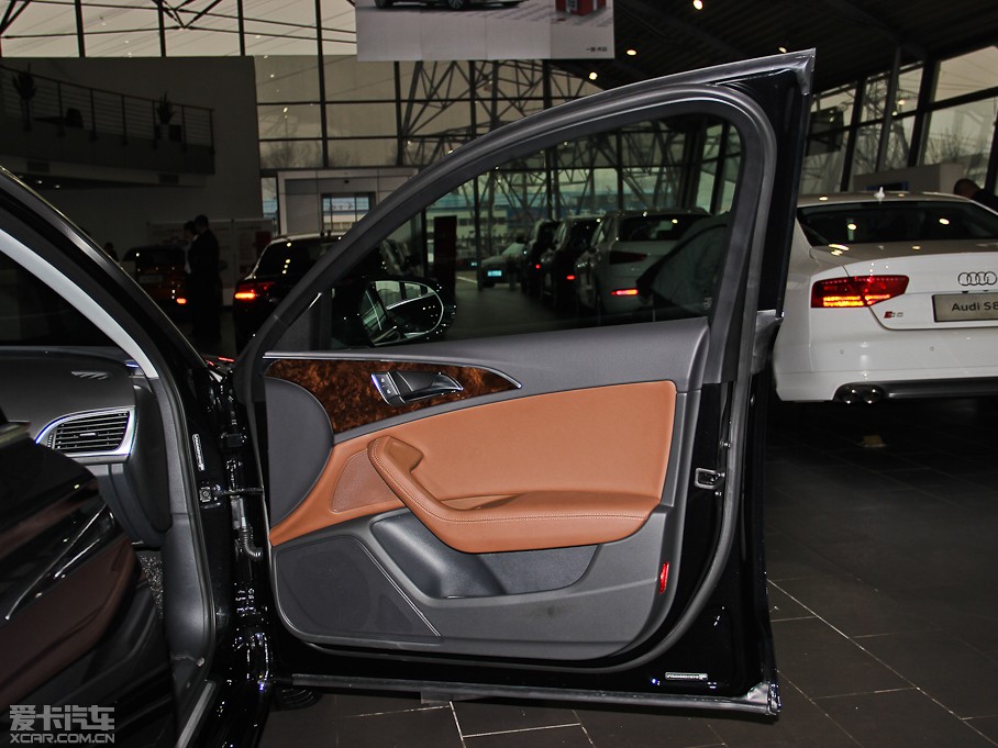 2014WA6L 35 FSI CVTm