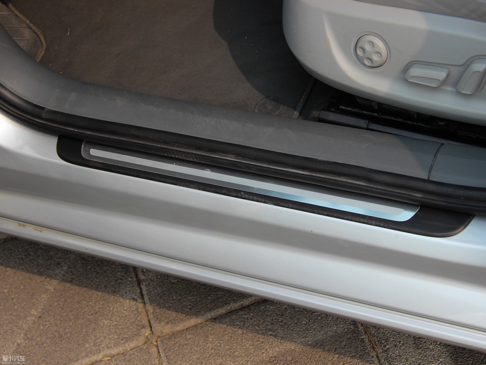 2014?yun)WA6L 30 FSI CVTA