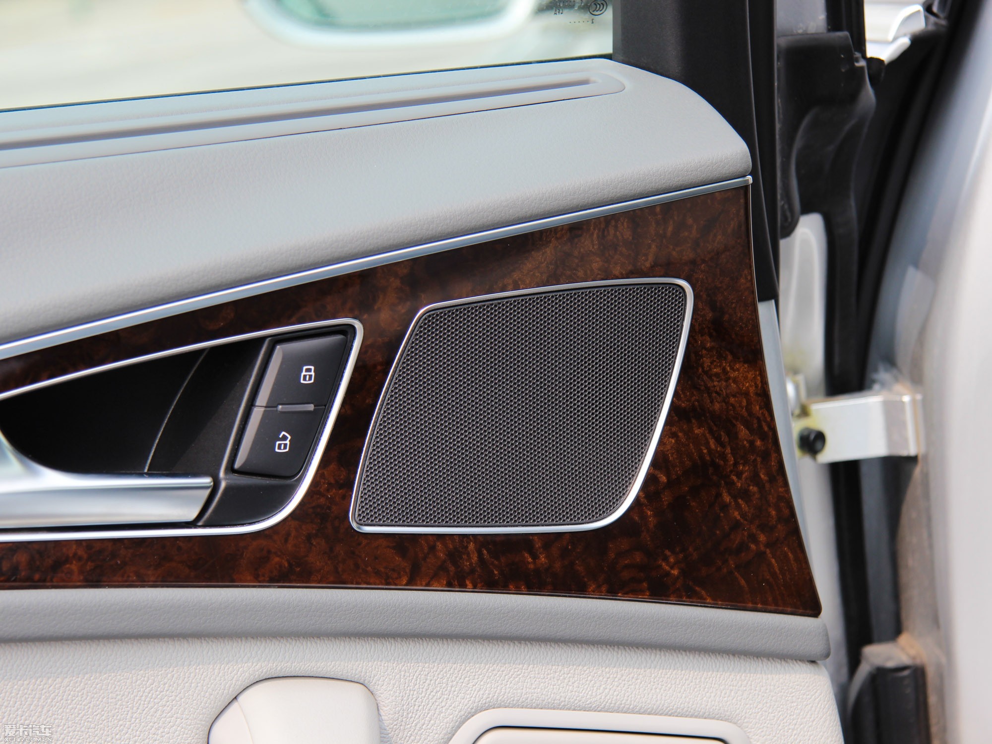 2014?yun)WA6L 30 FSI CVTA