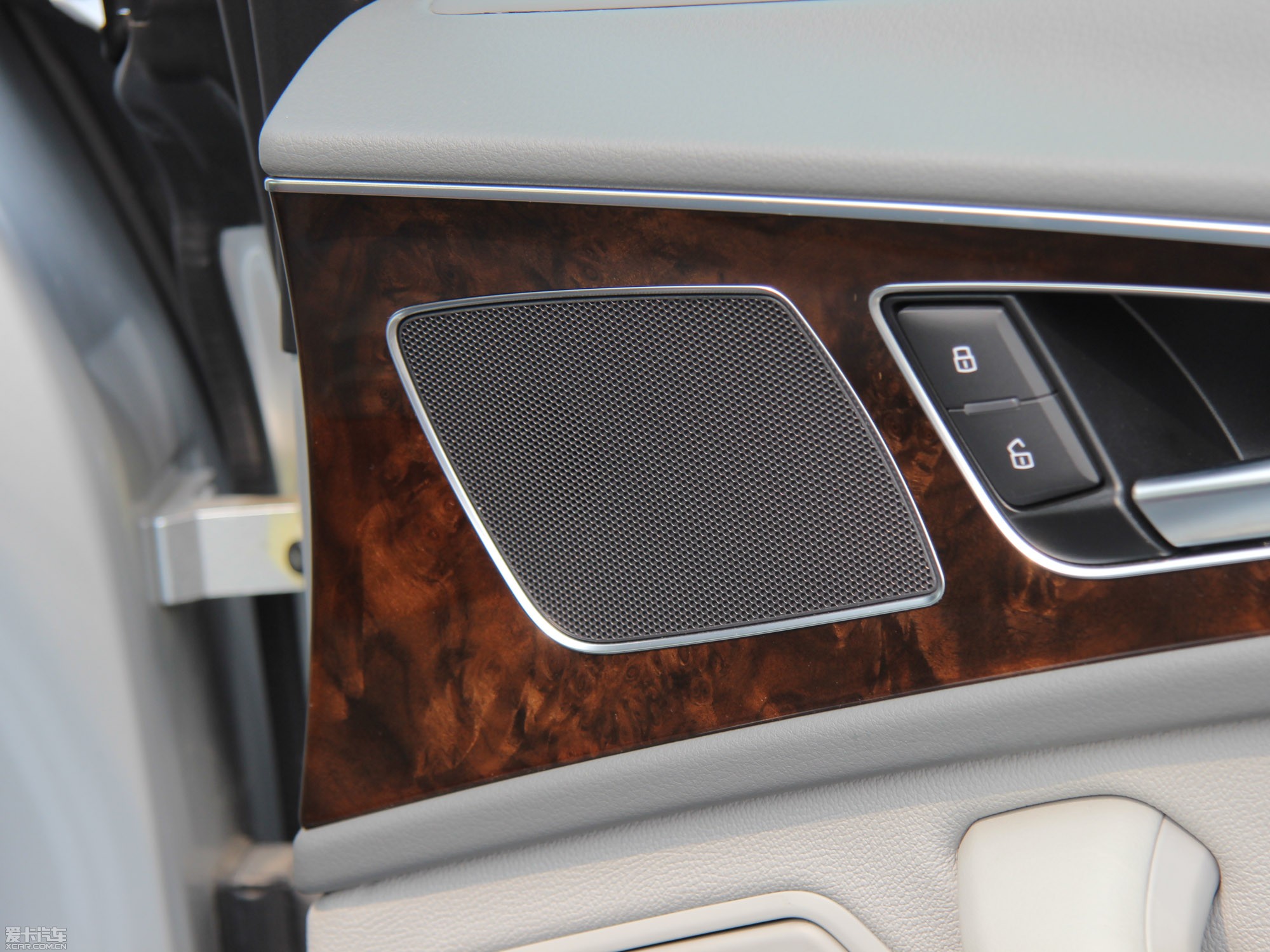 2014?yun)WA6L 30 FSI CVTA