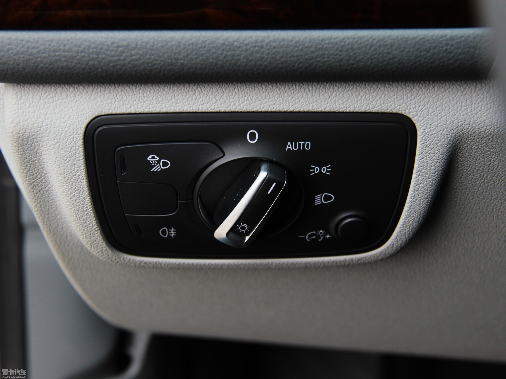 2014WA6L 30 FSI CVTA