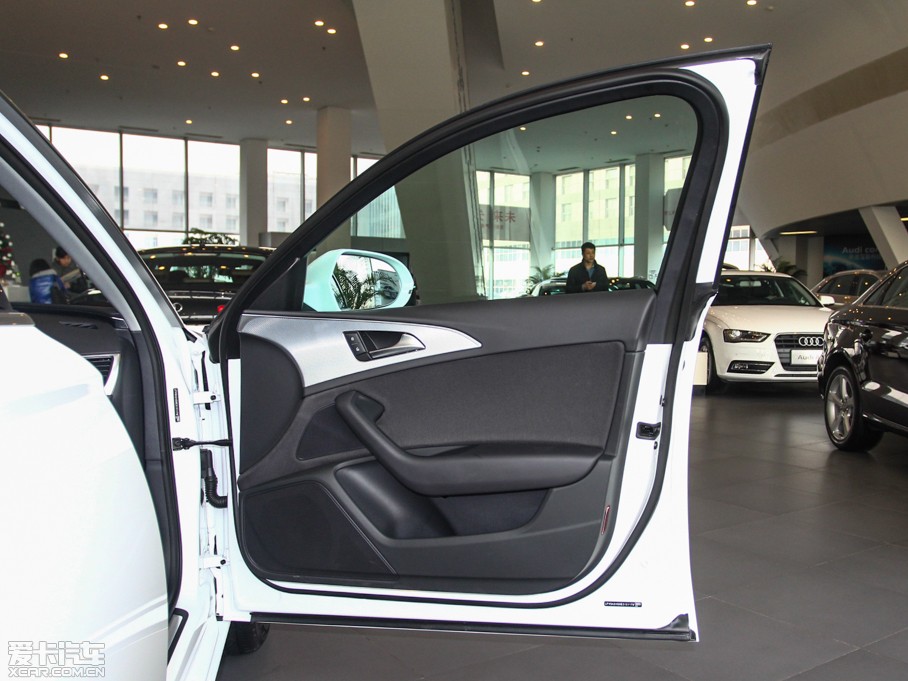 2014?yun)WA6L 30 FSI CVTg(sh)