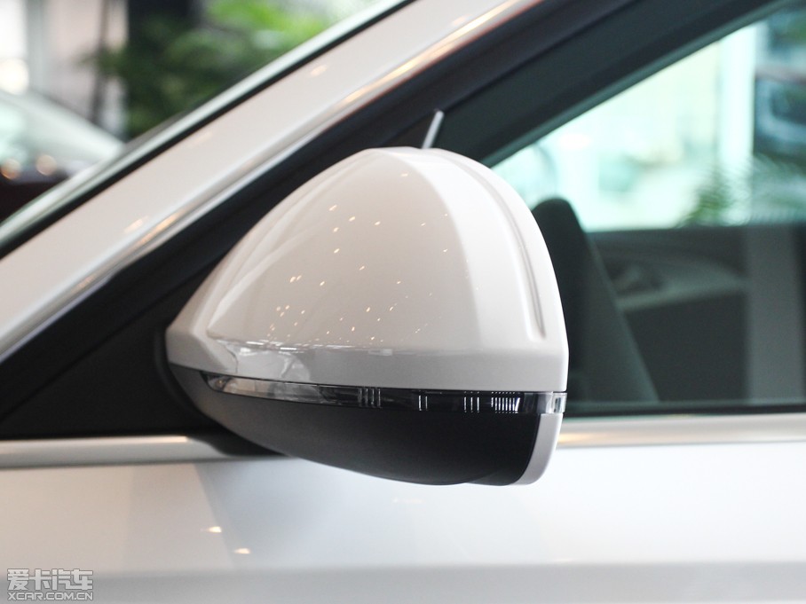 2014WA6L 30 FSI CVTg