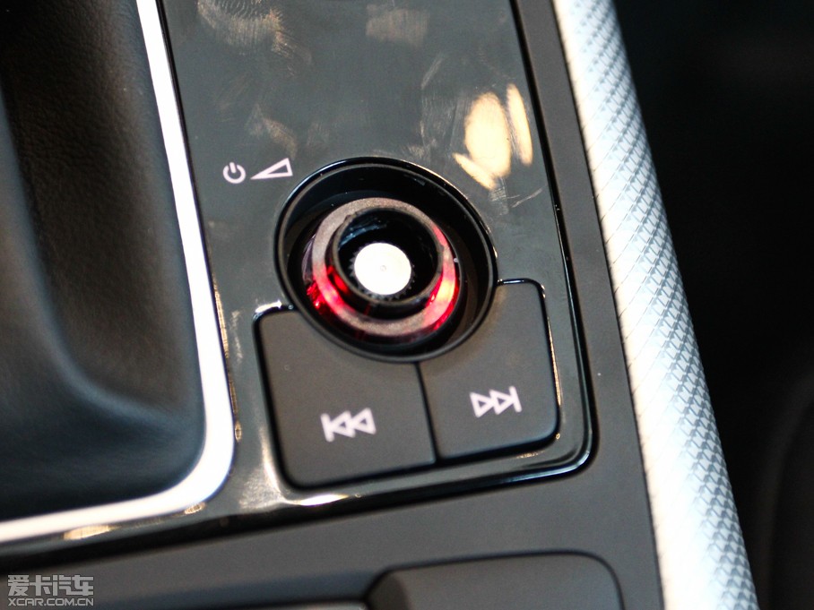 2014WA6L 30 FSI CVTg