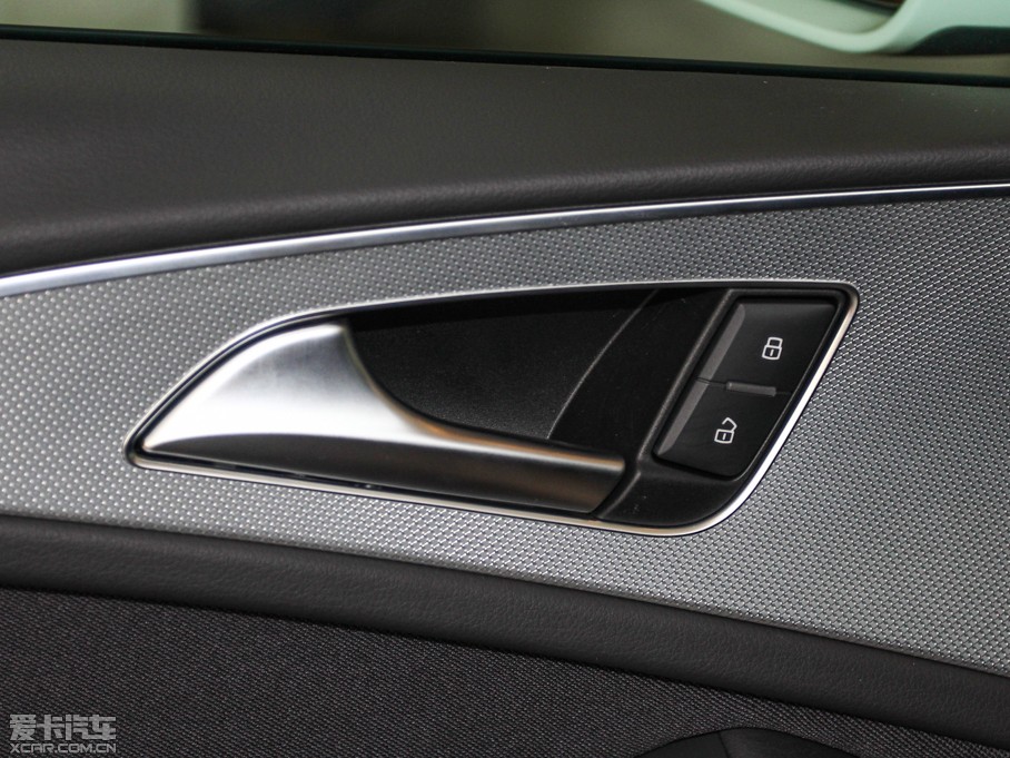 2014WA6L 30 FSI CVTg(sh)