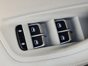 201450 TFSI quattroA {܇ƅ^(q)	