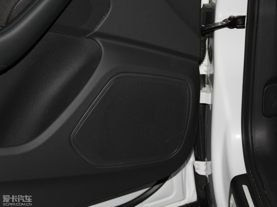 2015��W��Q3 30 TFSI �Mȡ��