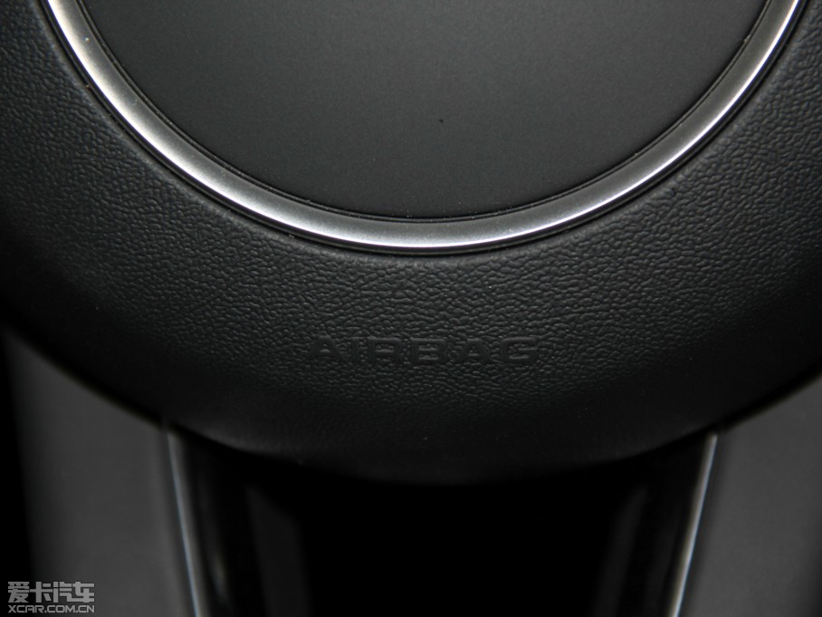 2015?yun)WQ3 30 TFSI M(jn)ȡ