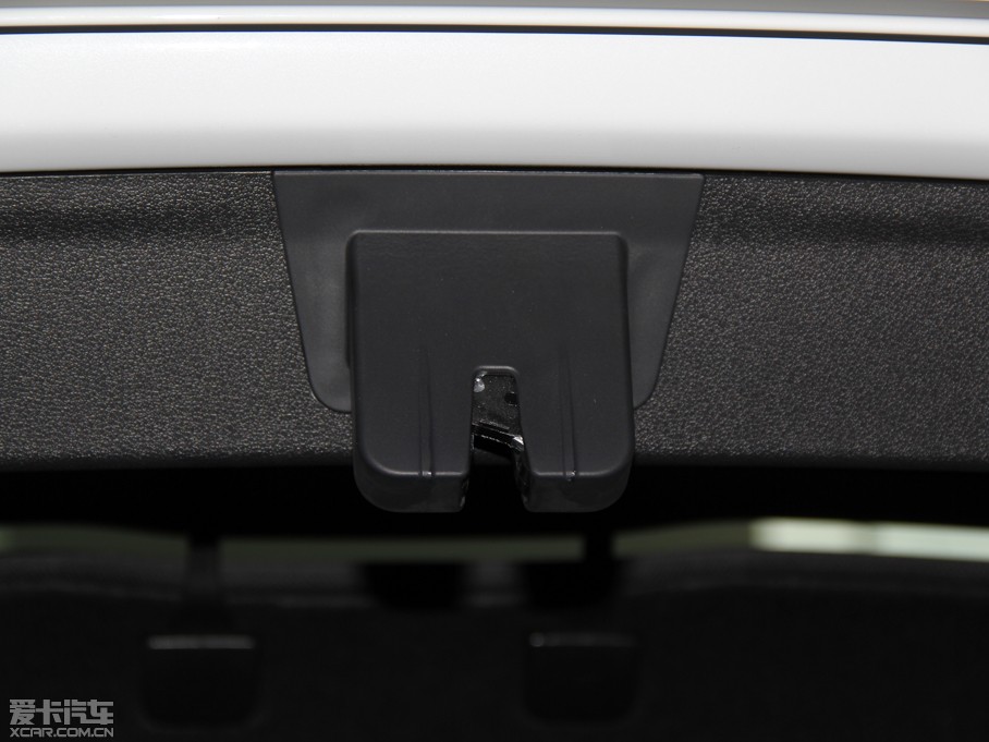 2015?yun)WQ3 30 TFSI M(jn)ȡ