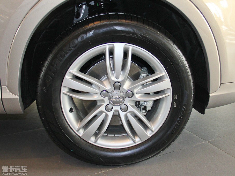 2015?yun)WQ3 35 TFSI quattro m