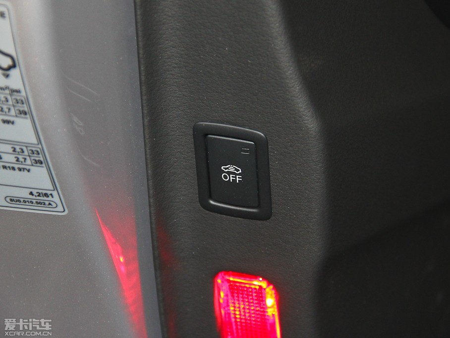 2015?yun)WQ3 35 TFSI quattro m